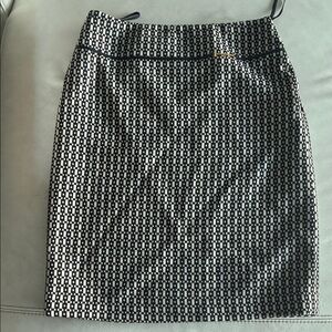 Banana Republic Black and Cream Pencil Skirt